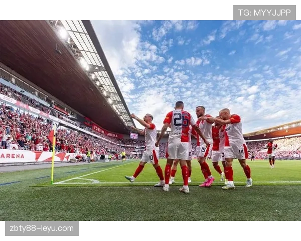 毕尔巴鄂竞技队史最佳球员揭晓:传奇瞬间与辉煌成就闪耀绿茵场 毕尔巴鄂竞技队史最佳球员揭晓:传奇瞬间与辉煌成就闪耀绿茵场