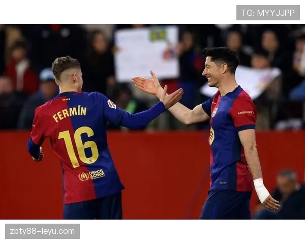 莱万多夫斯基家庭生活首度揭秘：足坛巨星如何巧妙平衡事业巅峰与家庭责任