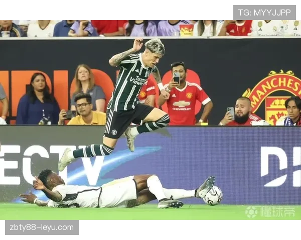 楚阿梅尼抢断能力持续闪耀，稳固防守助力球队