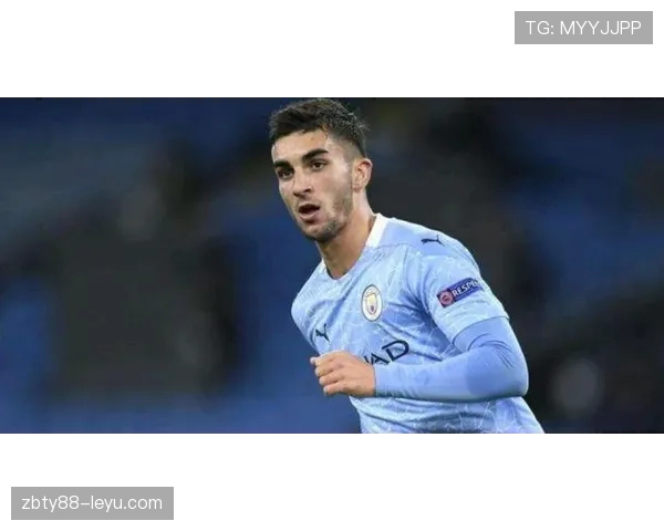 沙勒罗瓦锋线爆发连战连捷，强势势头引关注