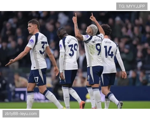 哈兰德转会费破亿欧元，刷新足坛纪录引关注