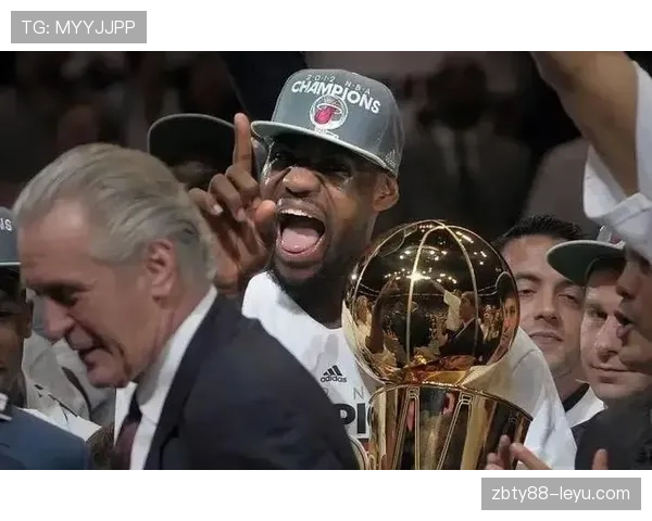 看勒布朗·詹姆斯的早晨咖啡账单，我的钱包默默下线了